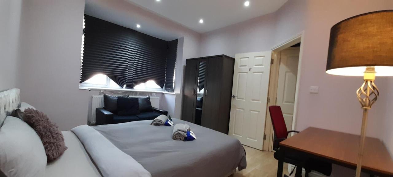 Comfy Fenia Stay Лондон Экстерьер фото