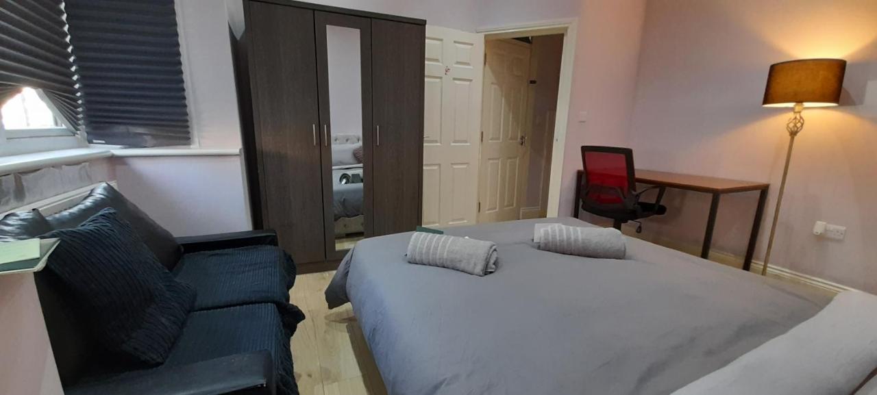 Comfy Fenia Stay Лондон Экстерьер фото