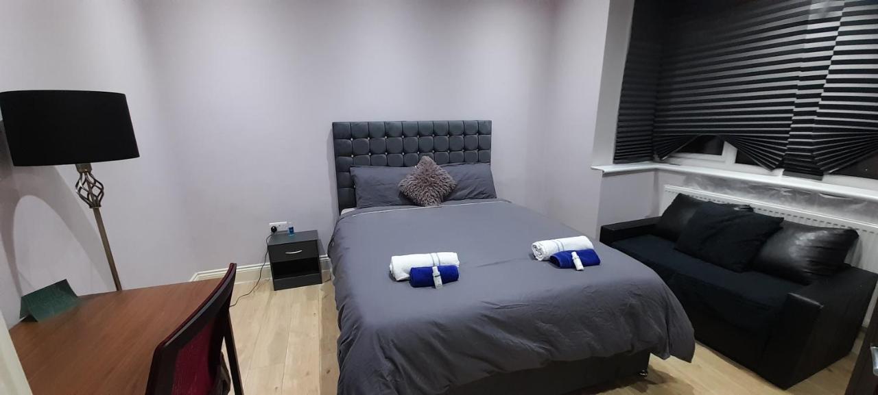 Comfy Fenia Stay Лондон Экстерьер фото