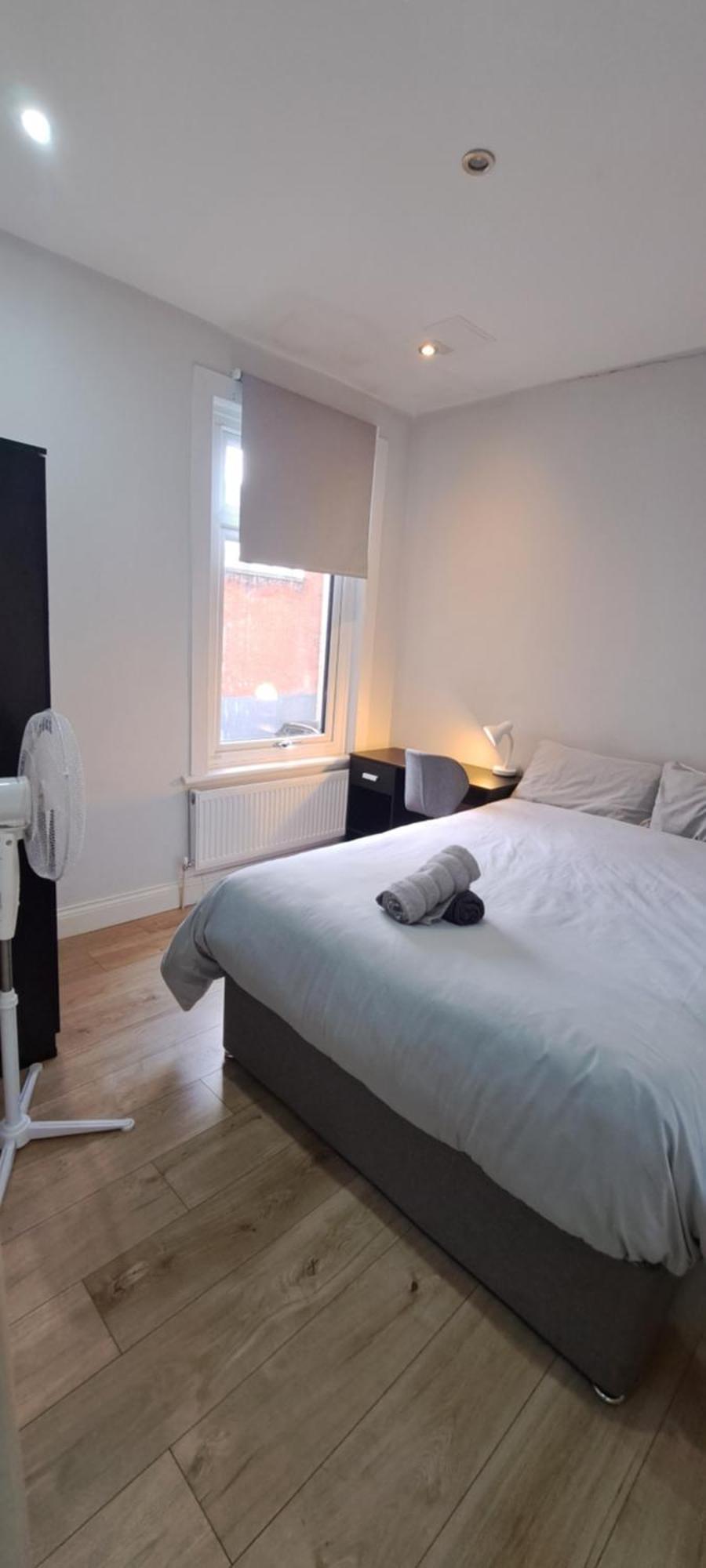 Comfy Fenia Stay Лондон Номер фото