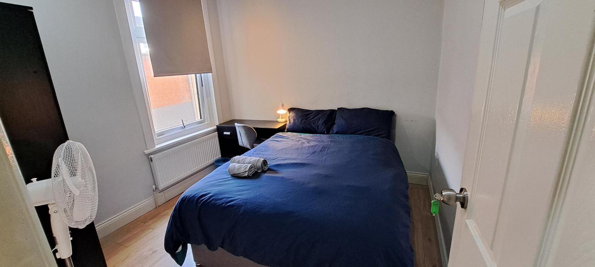 Comfy Fenia Stay Лондон Экстерьер фото
