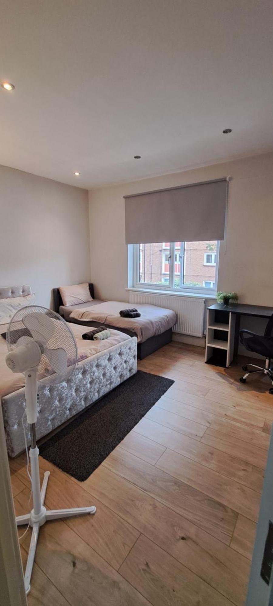 Comfy Fenia Stay Лондон Номер фото