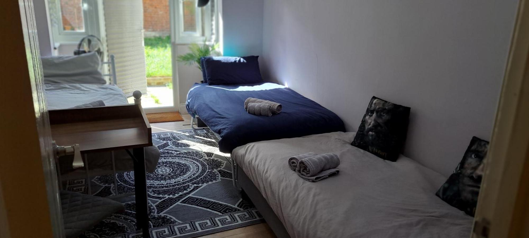 Comfy Fenia Stay Лондон Экстерьер фото