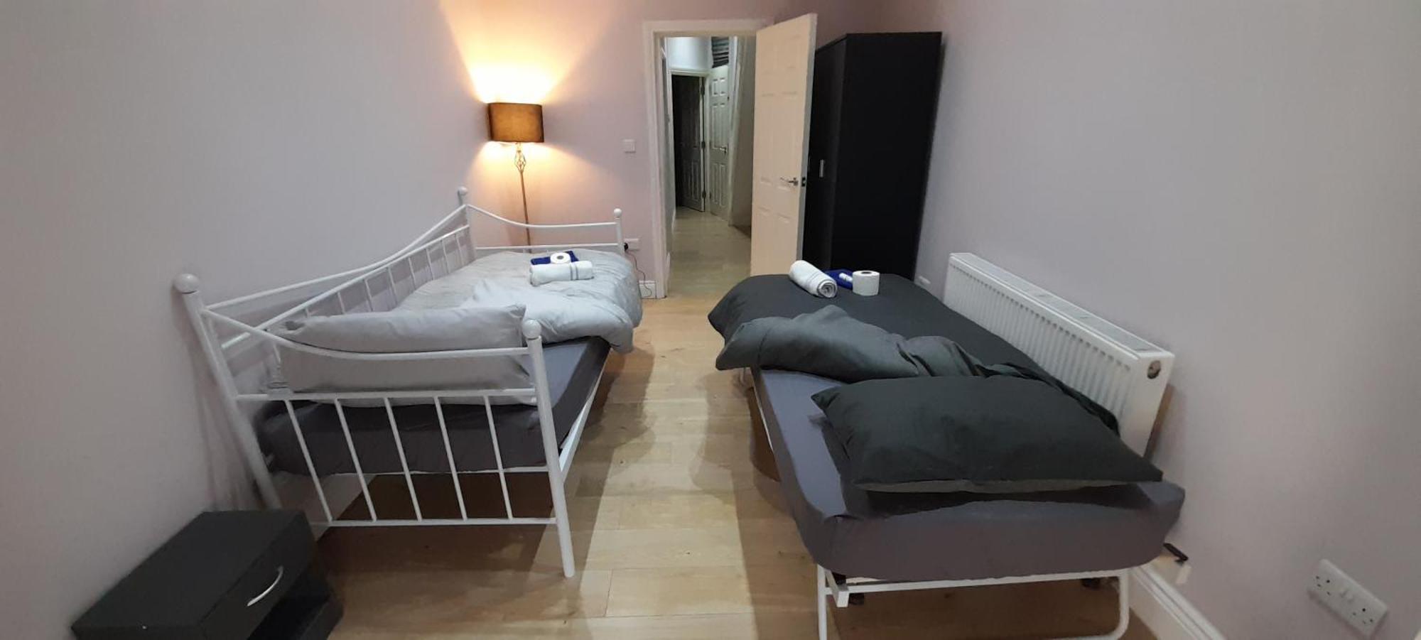 Comfy Fenia Stay Лондон Номер фото